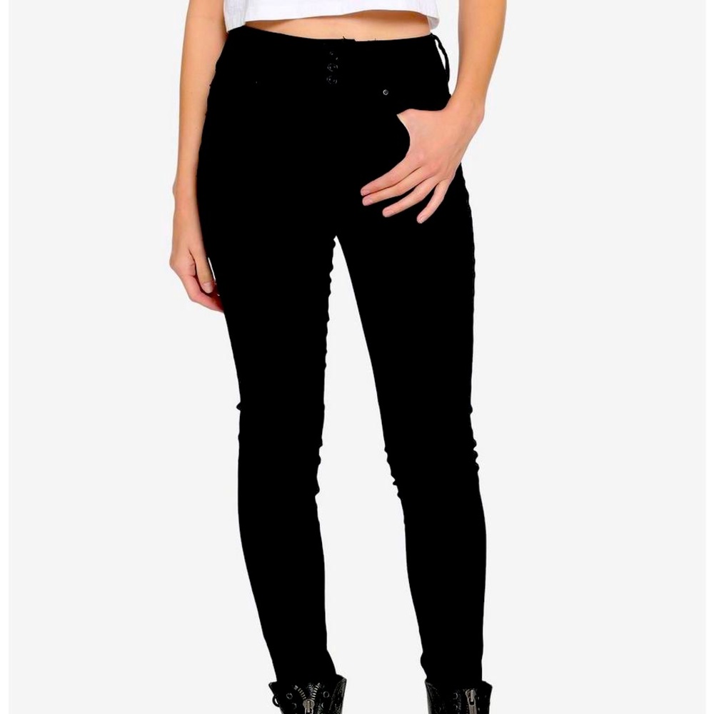 NWT black skinny jeans